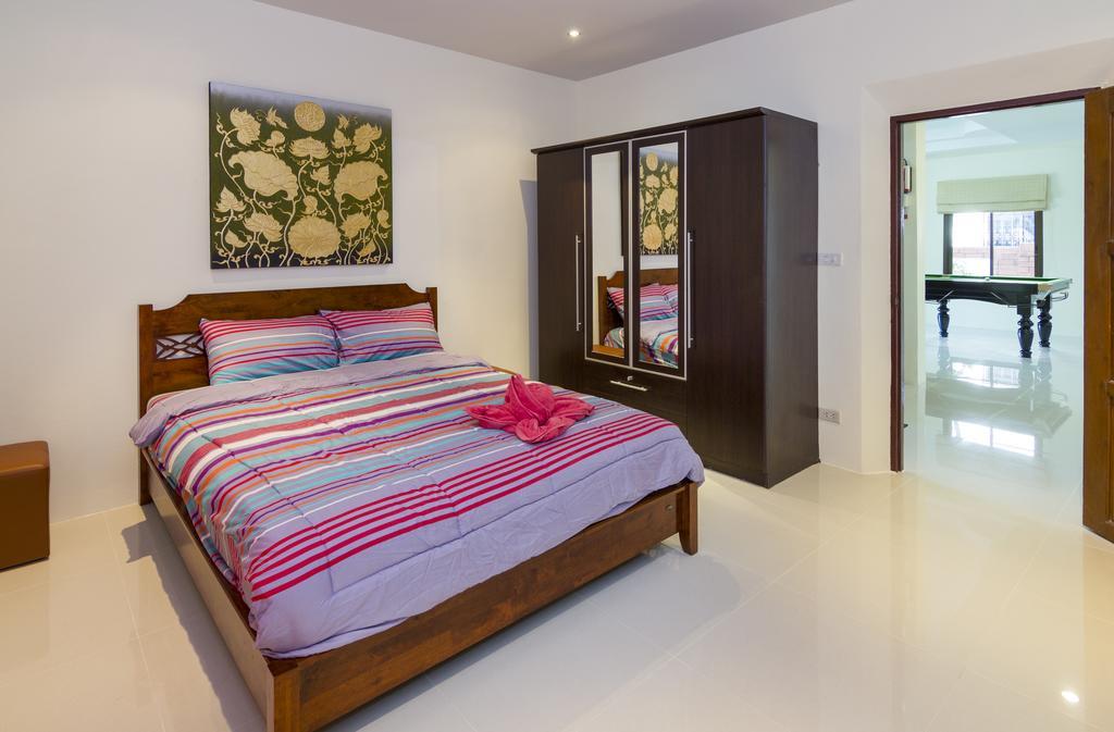 Ratana Villa - Pattaya Holiday House Walking Street 7 Bedrooms エクステリア 写真