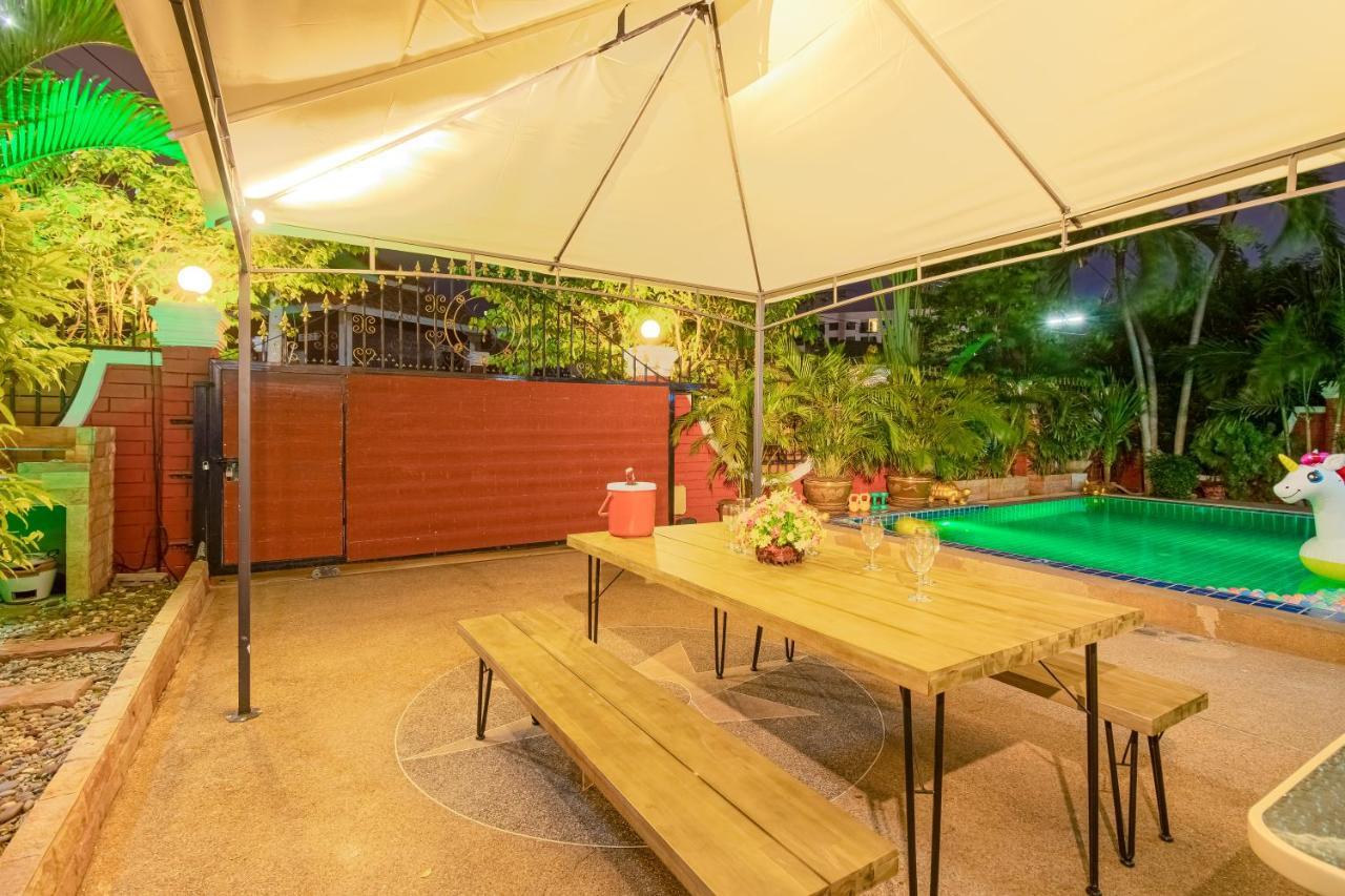 Ratana Villa - Pattaya Holiday House Walking Street 7 Bedrooms エクステリア 写真